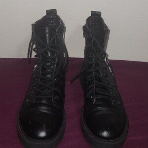 Guess Black Multi Those Logo Boots Size 7